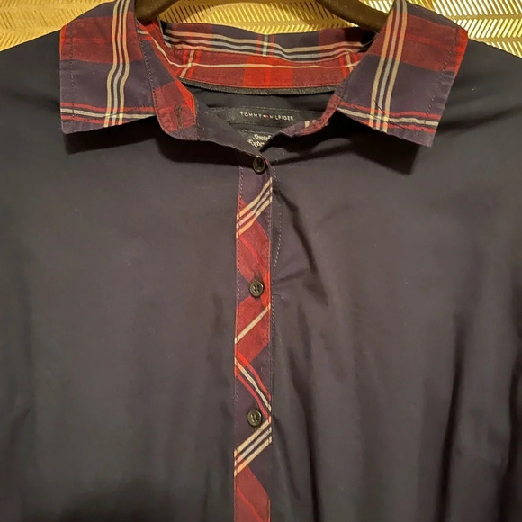 TOMMY HILFIGER~NAVY SHIRT~NWOT~LG - Picture 2 of 6
